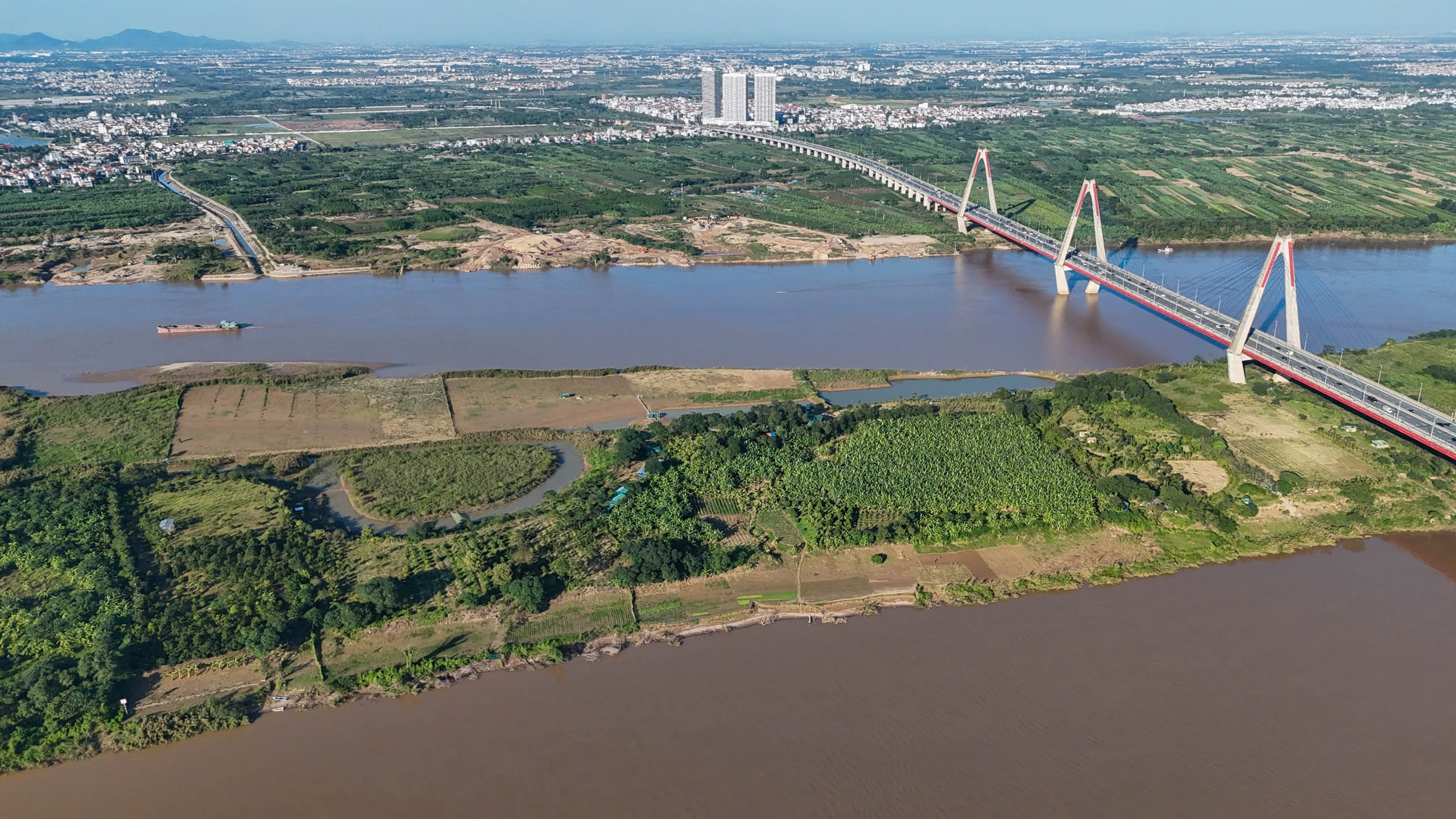 13-1764385562349622521066 Hiện trạng đại lộ cảnh quan sông Hồng hàng tỉ USD - Ảnh 2.