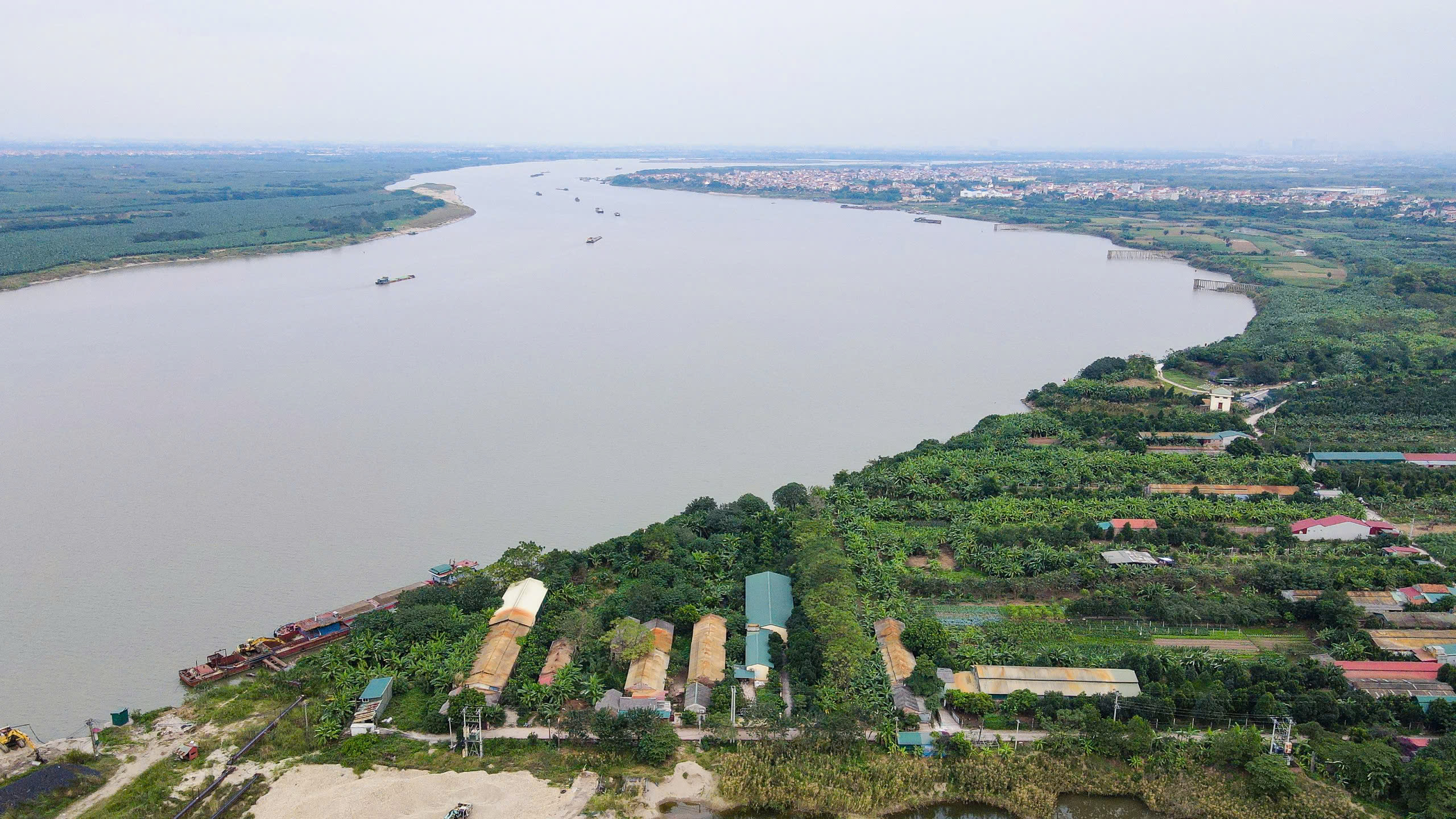 2-1764385562564177873232 Hiện trạng đại lộ cảnh quan sông Hồng hàng tỉ USD - Ảnh 4.