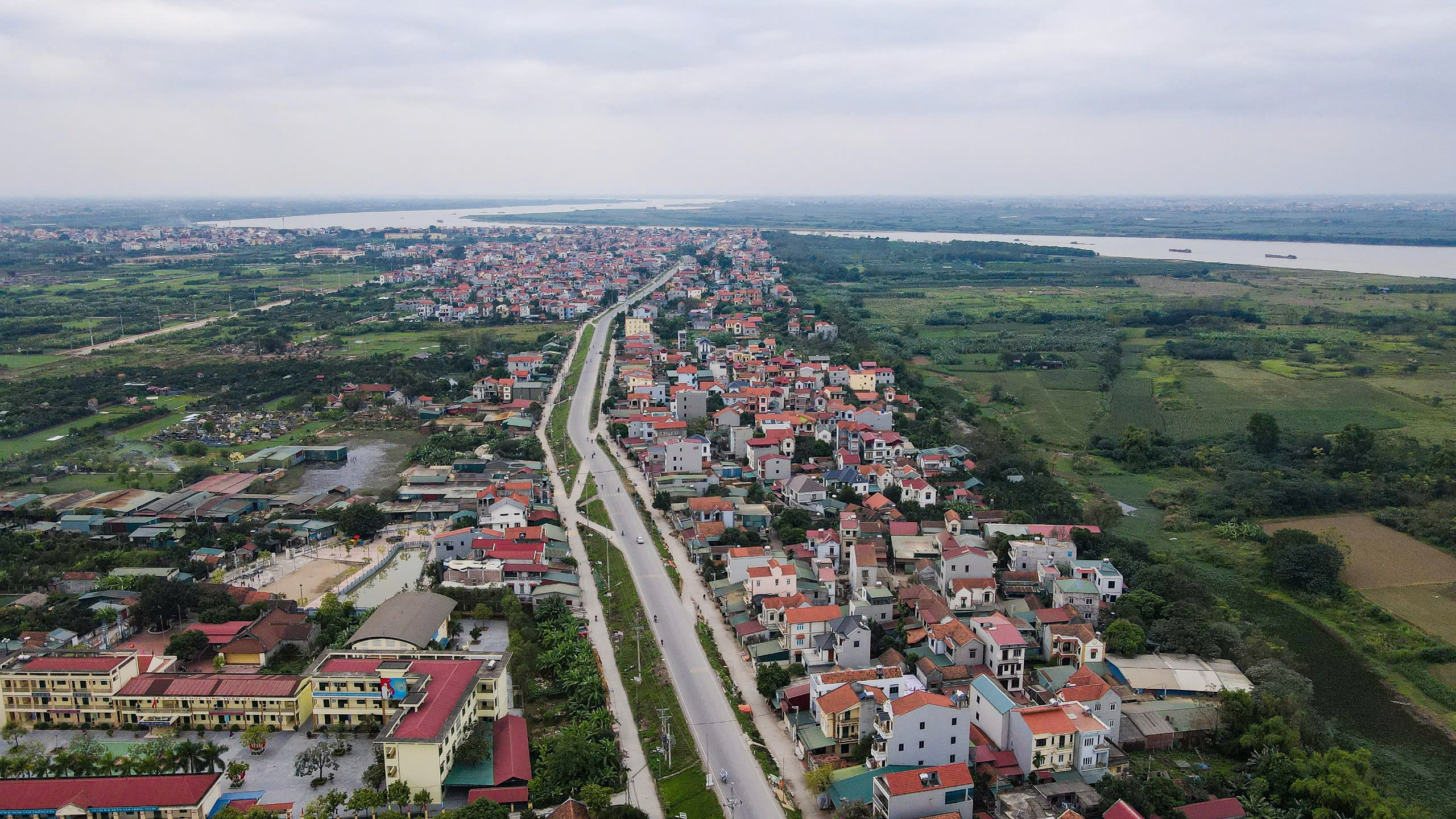 3-17643855632871008226028 Hiện trạng đại lộ cảnh quan sông Hồng hàng tỉ USD - Ảnh 6.