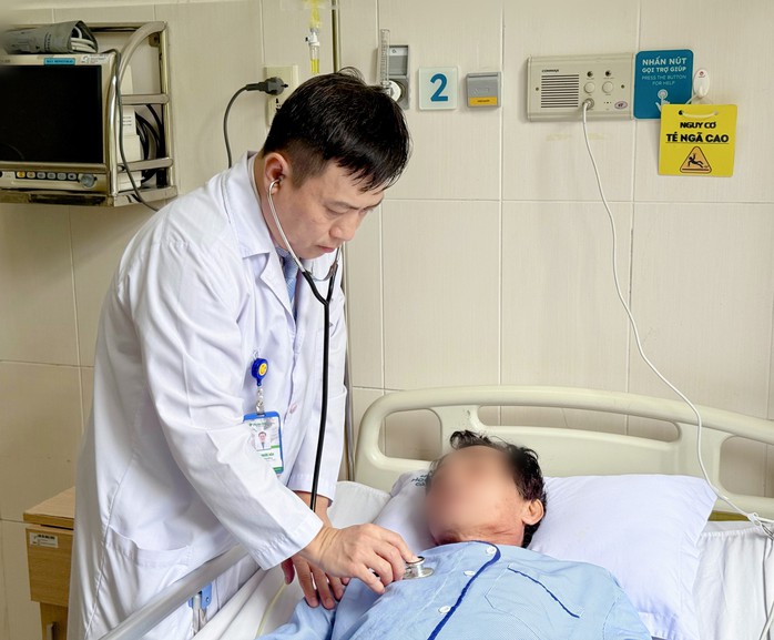 can-tho-b-17643151855341426089009 Hội nghị khoa học phẫu thuật và can thiệp cấp cứu động mạch chủ tổ chức tại Cần Thơ - Ảnh 4.