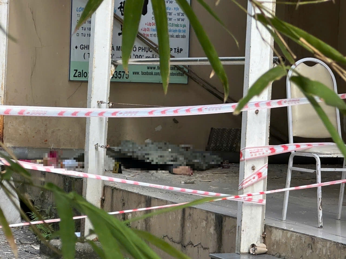 Người phụ nữ rơi sân thượng chung cư Phúc Yên , nguyên nhân nhảy chung cư đang được điều tra - Ảnh 1. Người phụ nữ rơi sân thượng chung cư Phúc Yên , nguyên nhân nhảy chung cư đang được điều tra - Ảnh 1.