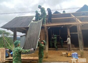 Bộ đội Biên phòng TP Đà Nẵng di dời 25 hộ dân ra khỏi khu vực có nguy cơ sạt lở