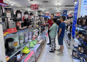 Giải phóng hàng điện máy tồn kho trước Tết - Ảnh 1.